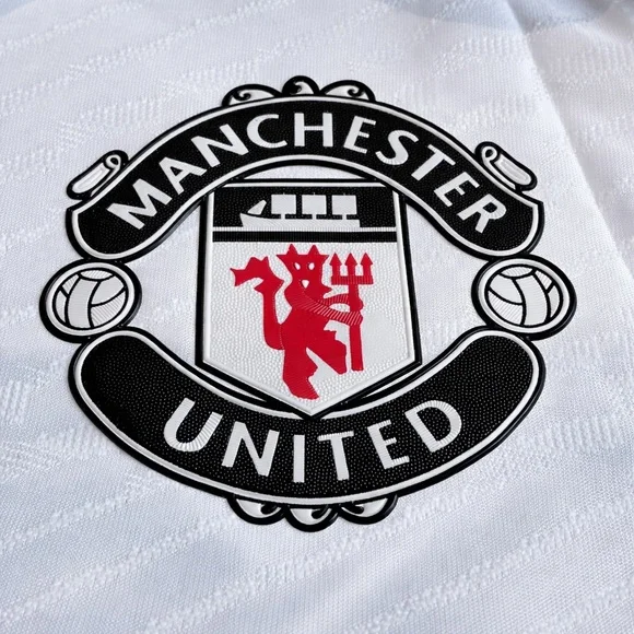 MANCHESTER UNITED 25/26 White Special Edition Adidas Size XL - Picture 3 of 13